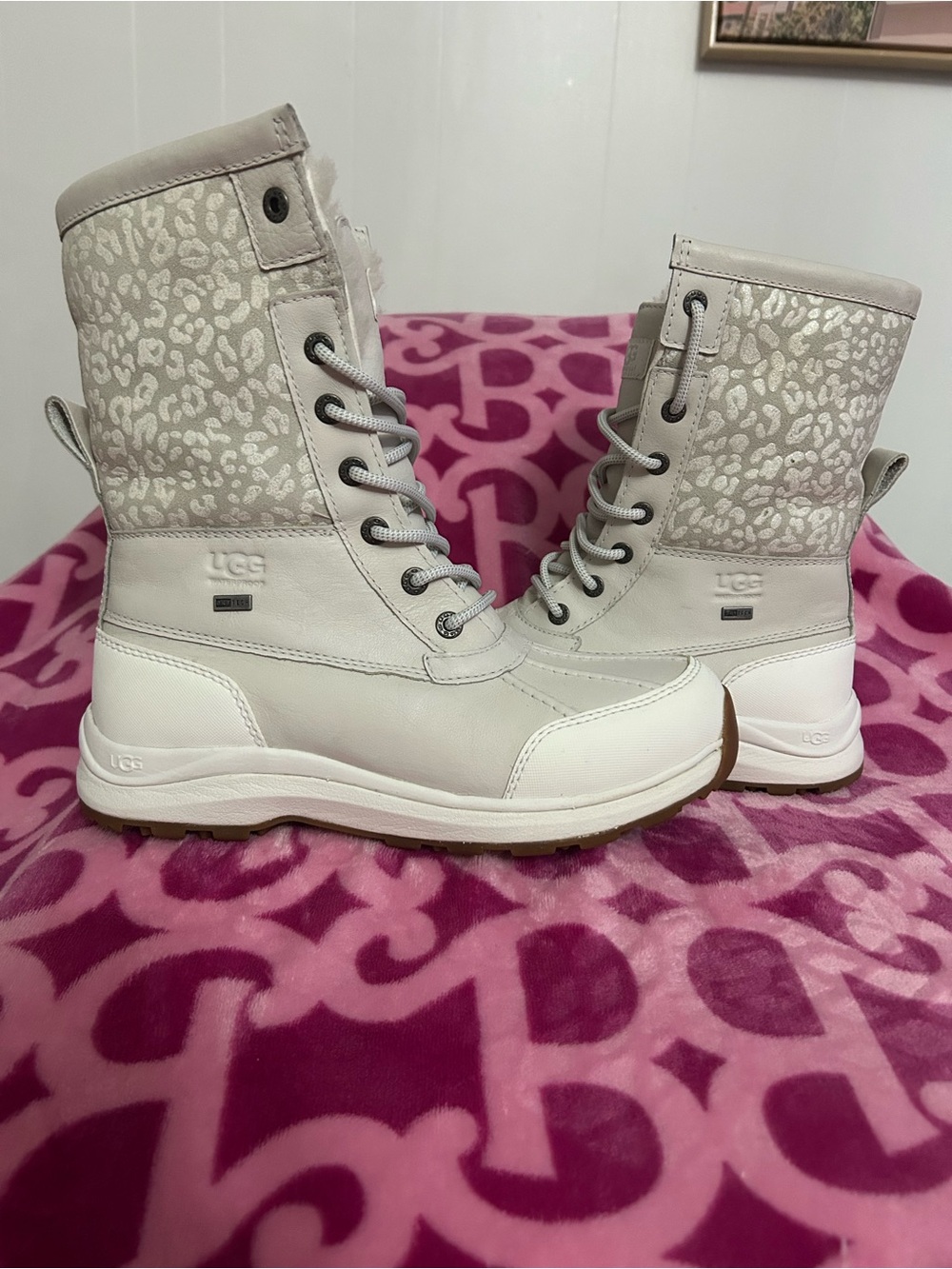 UGG White Shearling-Lined Lace-Up Winter Boot - Picture 2 of 8